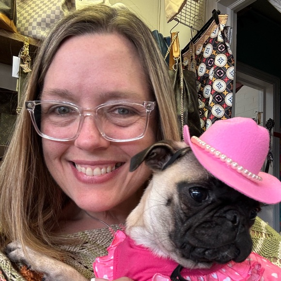 Sharing styles so you can find your next fav piece 💃👗 Wanderlust Consignment - Picture 2 of 6